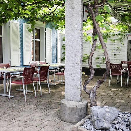 Hotel Loewen Niederuzwil Экстерьер фото