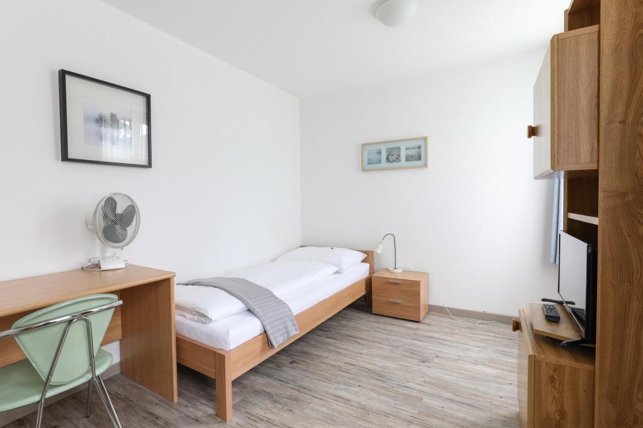 Hotel Loewen Niederuzwil Экстерьер фото
