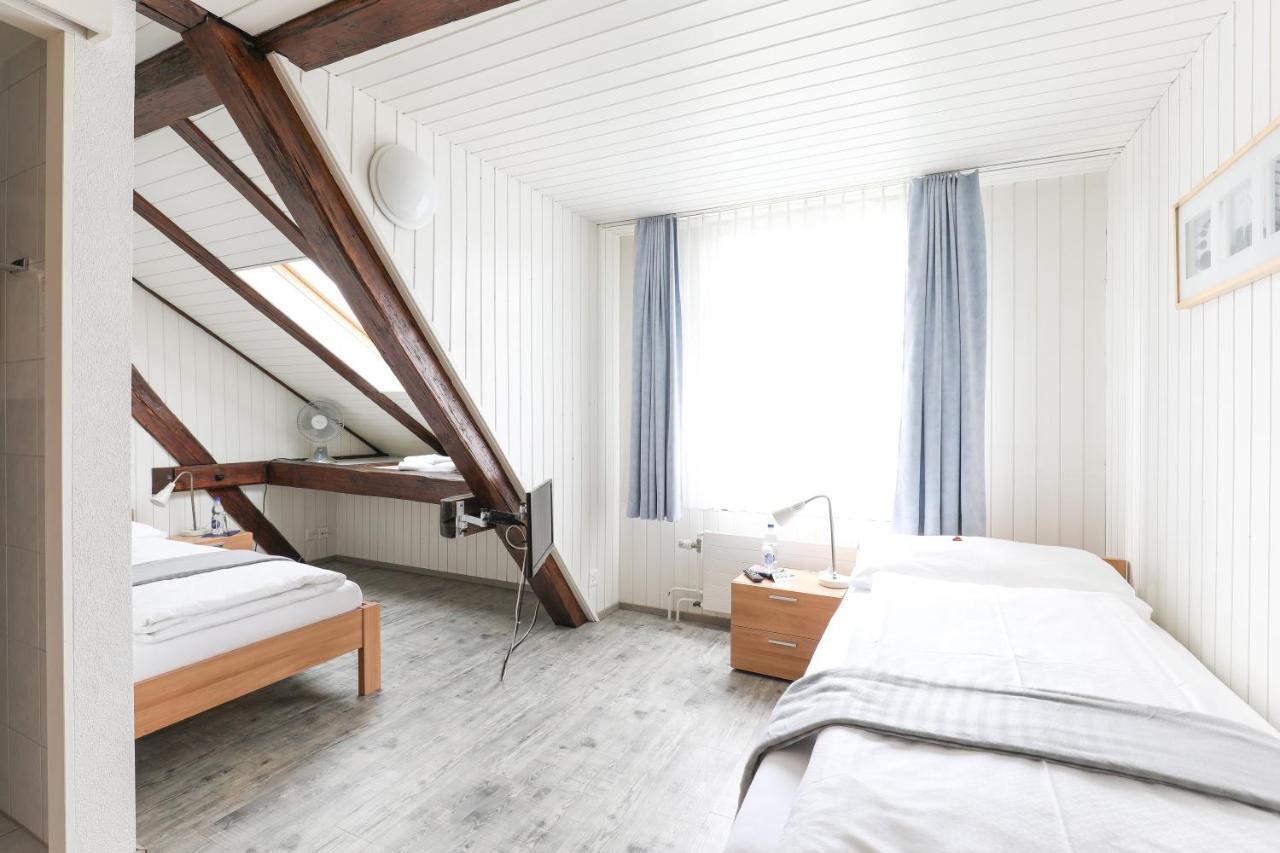 Hotel Loewen Niederuzwil Экстерьер фото